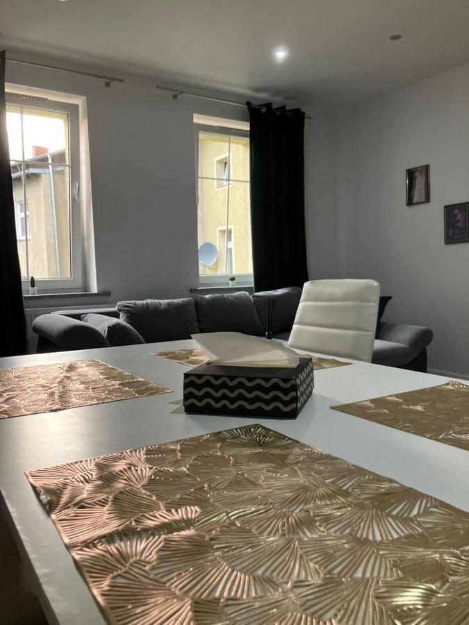 Apartament Centrum Валбжих Екстериор снимка